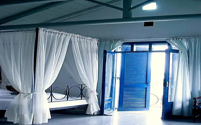 White Blue Villa formerly Ippocampi
