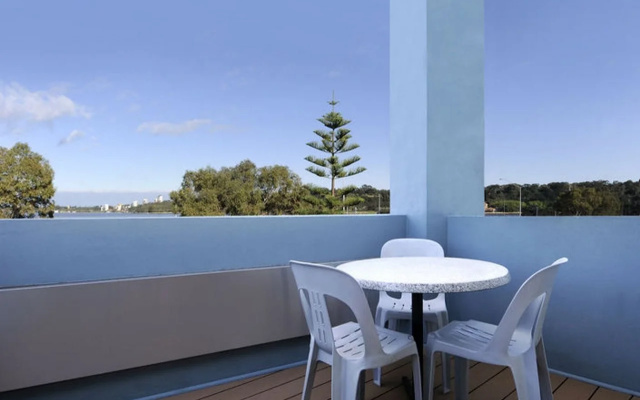 Lodestar Waterside Apartments