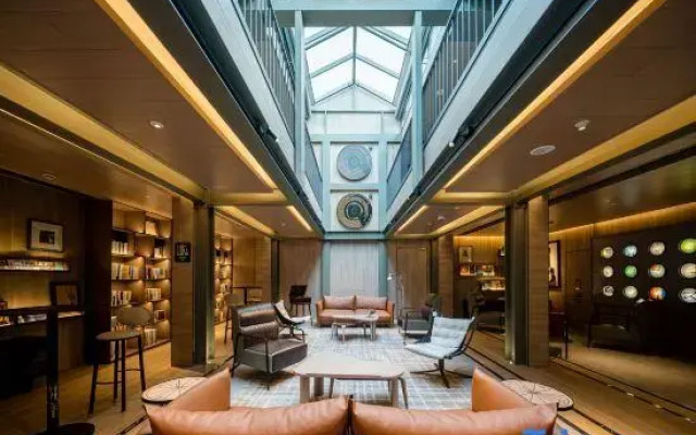 Atour Hotel