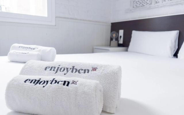 Enjoybcn Gaudi Apartments
