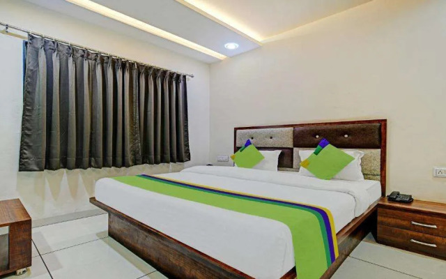 Treebo Jayshree Palace C21 Business Park