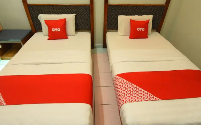 OYO 89642 Highway Inn