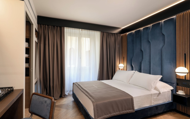Arts & Crafts Luxury Suites by Amalia