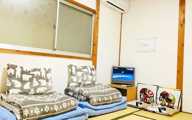 Guesthouse Sayuri Honkan