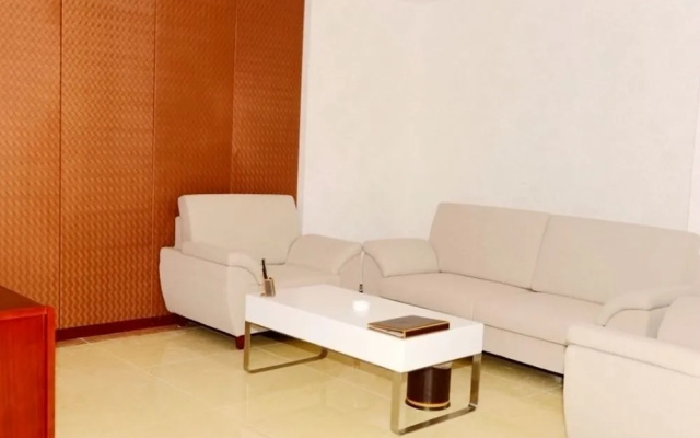 Fuyong Yulong International Hotel