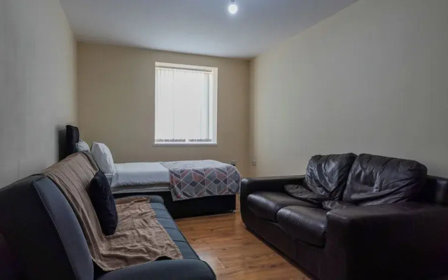 Royal Living Apartment