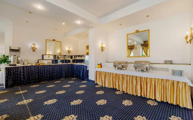 Hotel Cetate