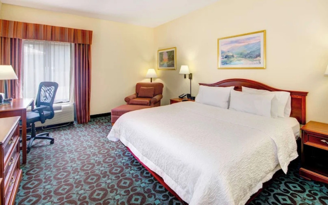 Hampton Inn