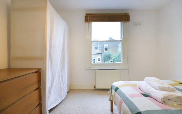 2 Bedroom Apartment With Garden
