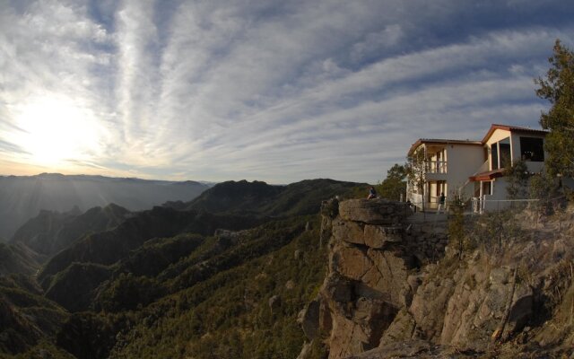 Hotel Mansión Tarahumara вид на фасад