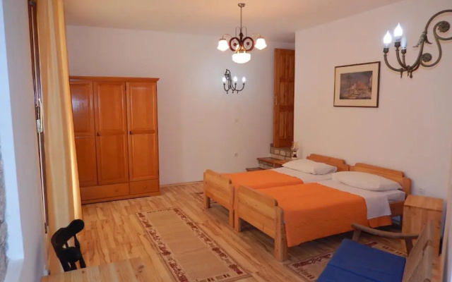 Apartments Brščić