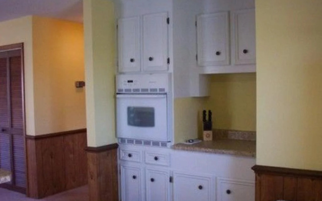 5 O'Clock Somewhere - 4 Br Home
