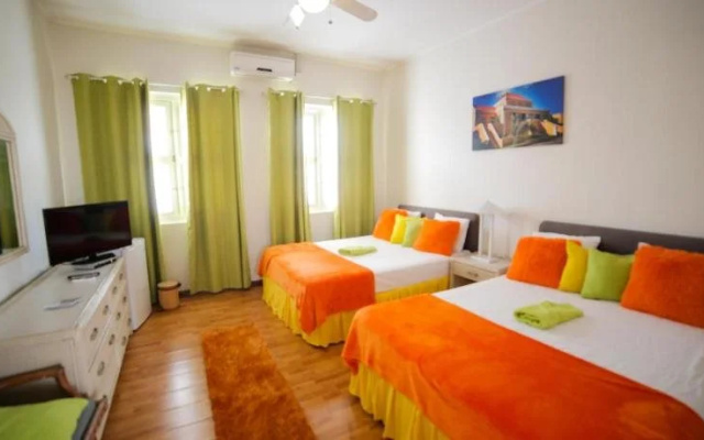 Apolonia Boutique Hotel