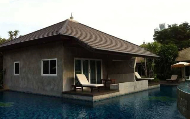 East Sea Paradise Hotel