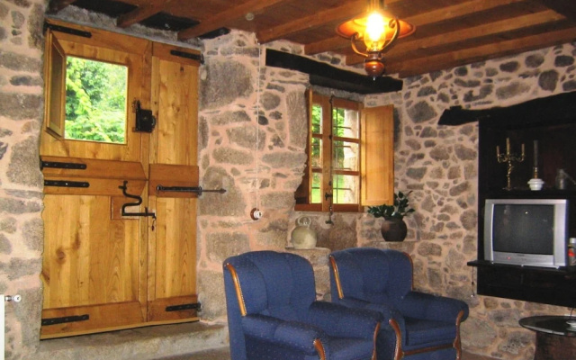 Casa Os Carballás