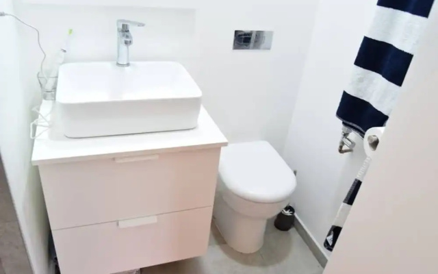 2 Bedroom Home in Dalston