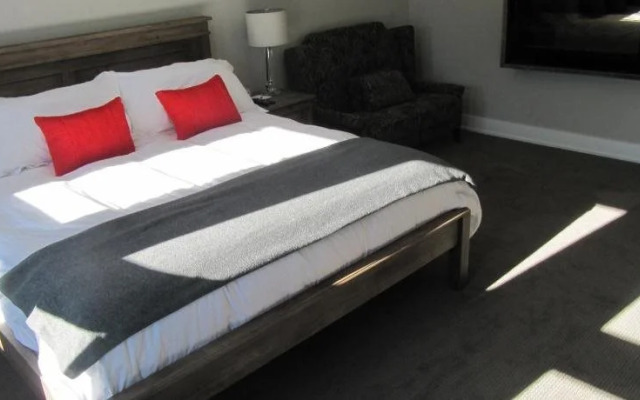Sequel Inn Creemore