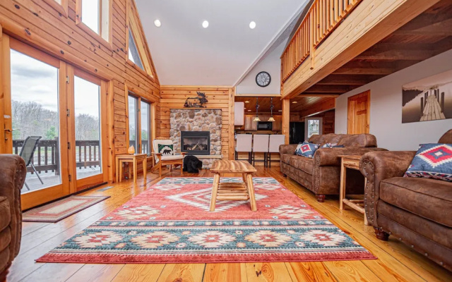 Duck Pond Lodge by Taylor Made Deep Creek