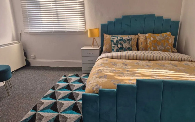 Unique City one Bedroom Apartment in the City of Wolverhampton