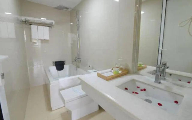 Hanoi Rose Flower Hotel