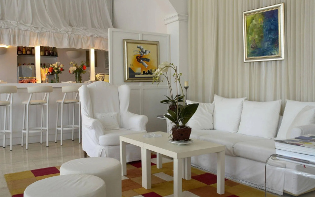 Paradise Art Hotel by Mr and Mrs White