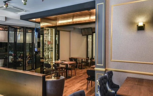 Mood Hotel