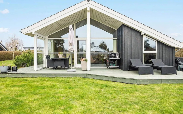 8 Person Holiday Home in Bogense