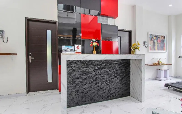 Oyo 91665 D'prof Exclusive Guesthouse