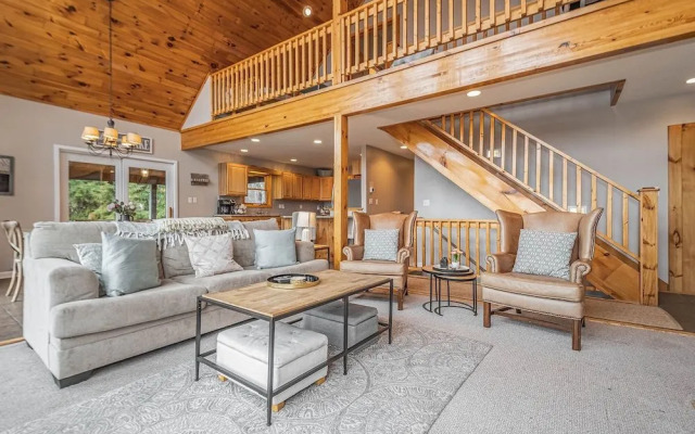 The Quarterdeck by Taylor Made Deep Creek