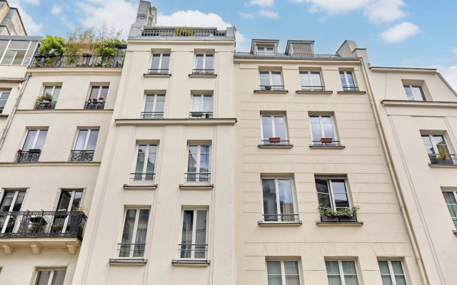 Amazing 3-bedroom Apartment - Center of Paris