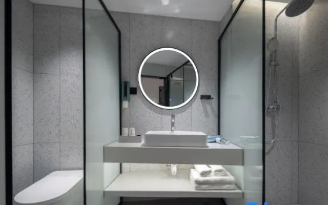 Ritzton International Hotel (Lingshui Haiyun Plaza)
