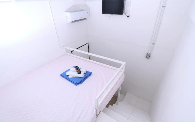 Kamar Keluarga Jelambar Hadiah Syariah