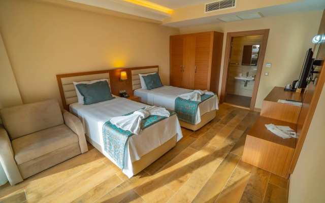 Dalyan Live Spa Resort Hotel