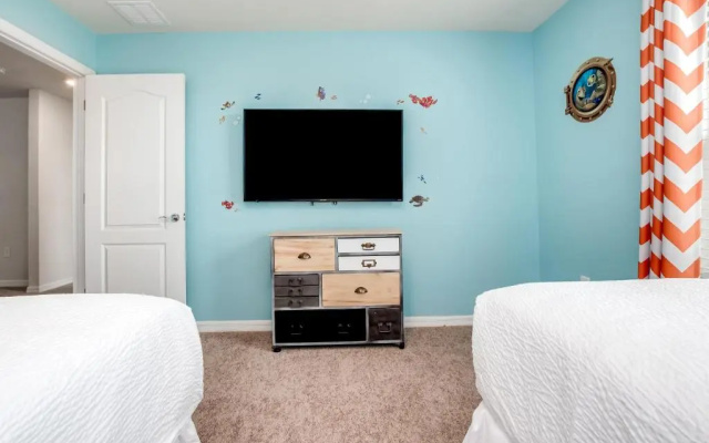 5541 Misty oak Circle