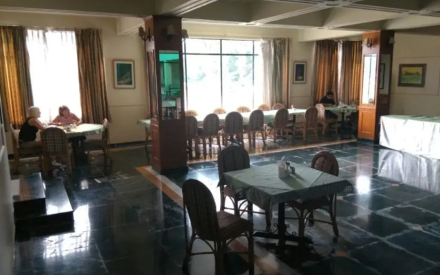Greenwood Hotel