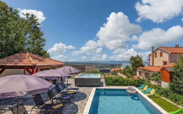 Villa Natali With Pool And Sea View