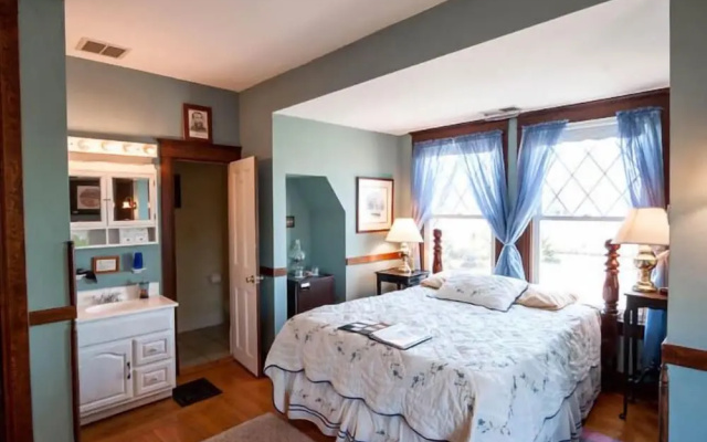 Friendly City Inn Bed & Breakfast