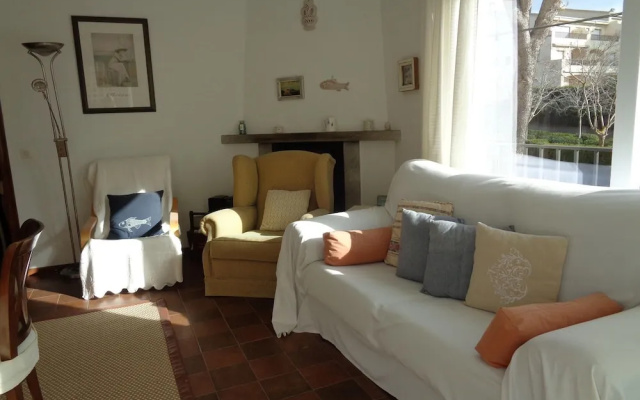 Aj-6 Calella DE Palafrugell 6 PAX
