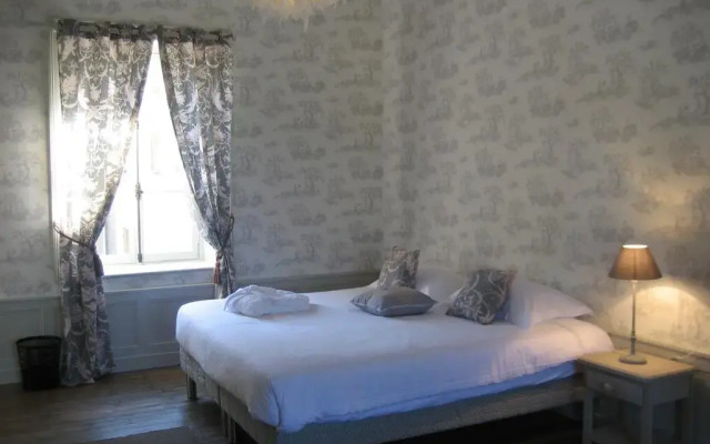 Le Domaine Chateau du Faucon