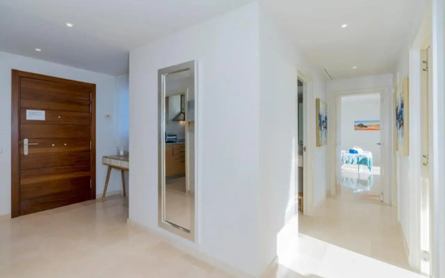 AL-321 Penthouse 3 bedrooms Alcazaba Lagoon