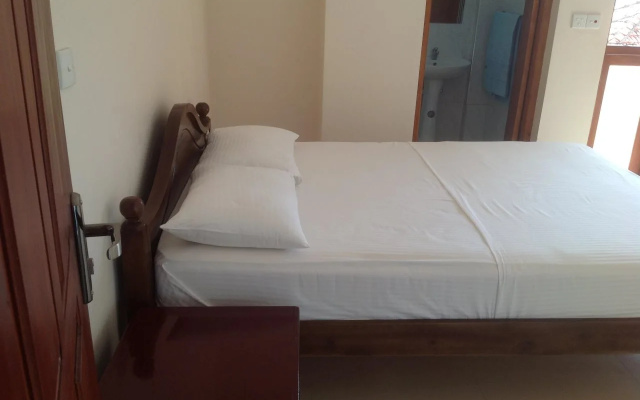 Araliya Blue Beach View Hotel