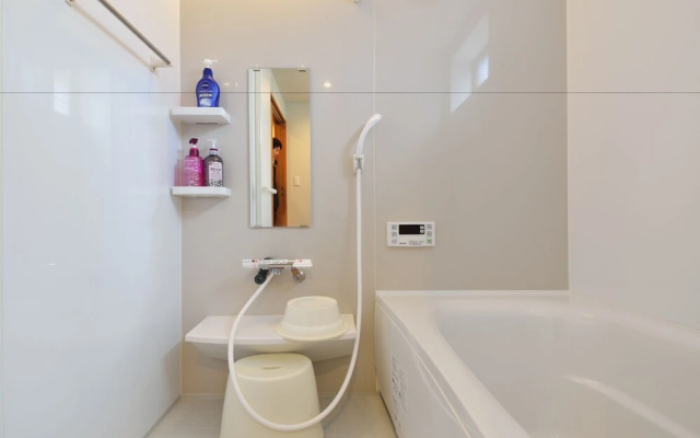 Japanese Modern Townhouse In Gion