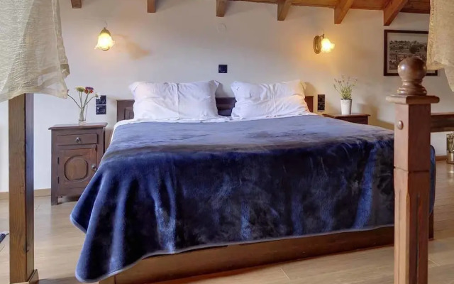 Arktouros Hotel