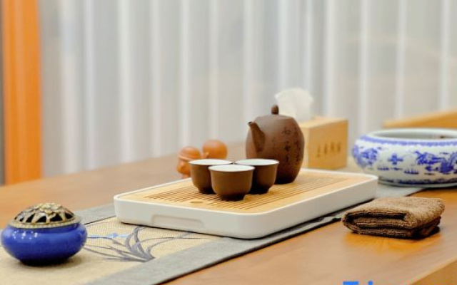 Xiangshan Xilai Homestay (People's Square Subway Dancheng Station)