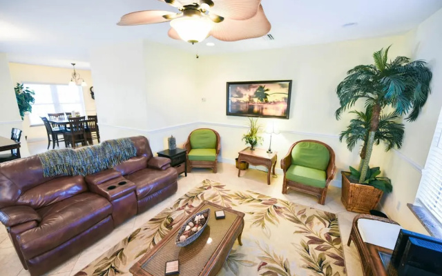 Beachbreeze Apartment 6