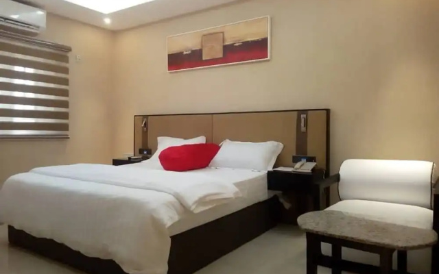 Axion Hotel