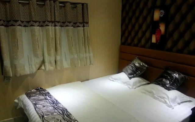 Shree Krishna International Hotel