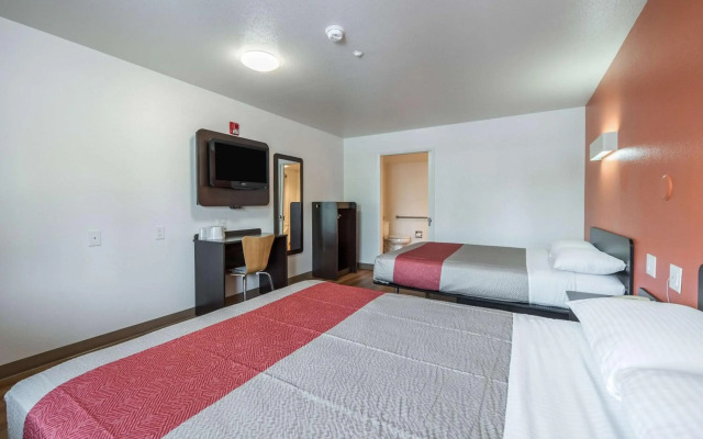 Motel 6 Fallon, NV