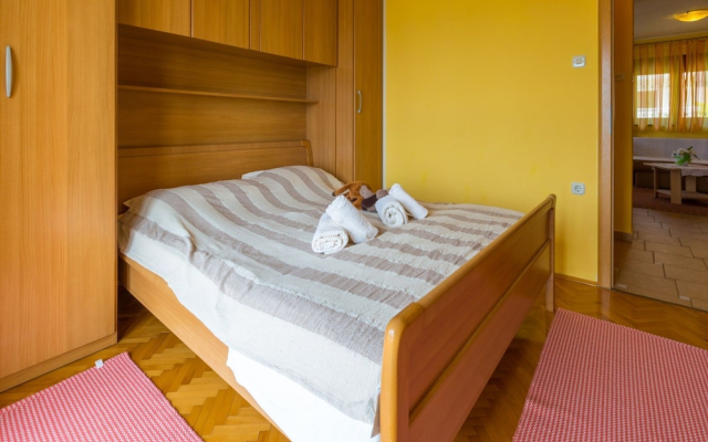 Apartments Milica