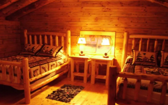 Diamond Lake Cabins